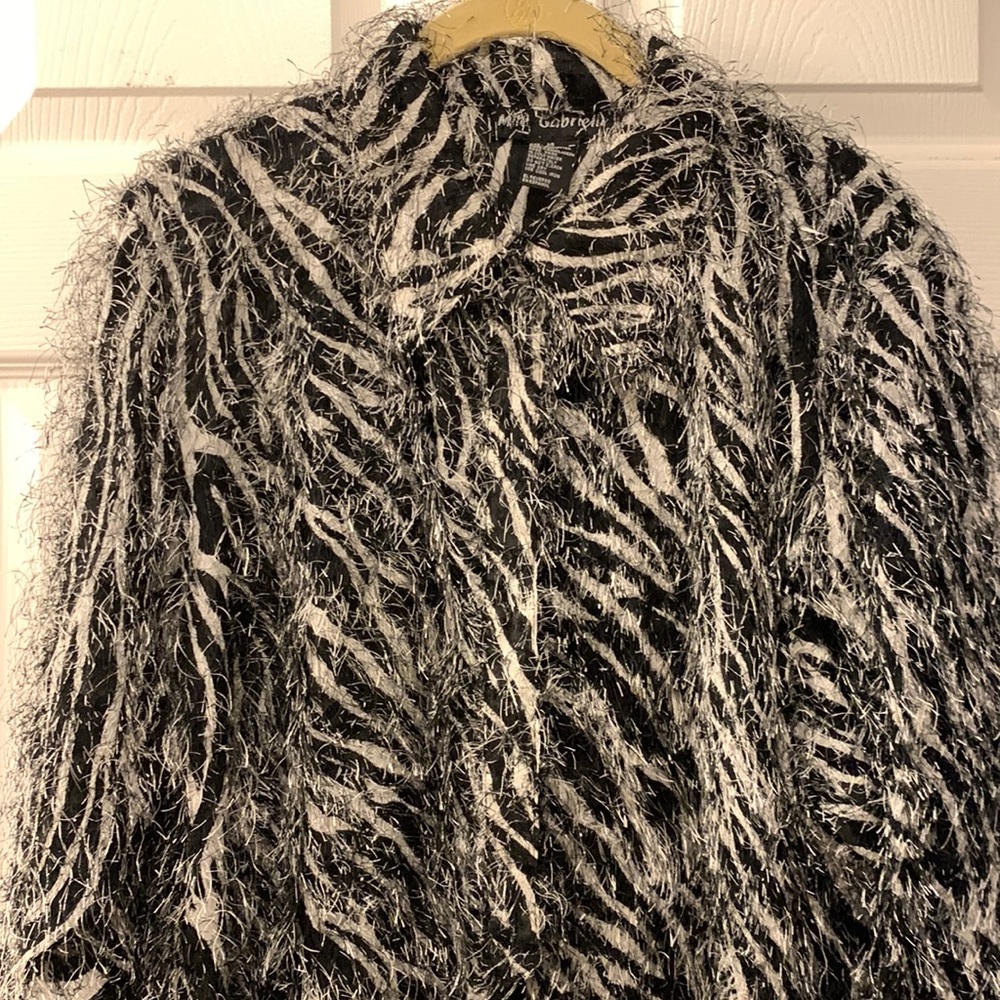 Mlle Gabrielle Tunic Blk/Why Zebra Print-Fuzzy Po… - image 1